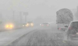 Tatvan’da kar yağışı