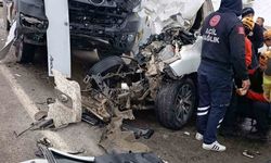 Tokat'ta kamyonet ile tır çarpıştı: 1 ölü, 2 yaralı