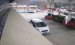 Tunceli’de 4.2’lik deprem anı güvenlik kamerasına yansıdı