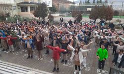 Tunceli’de minikler, derse sporla hazırlandı