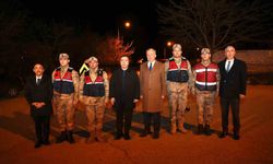 Vali Aydoğdu'dan Mehmetçiğe moral ziyareti