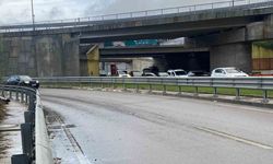 Yağışlı havada bariyere çarpan motosikletin sürücüsü hayatını kaybetti