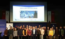 Yapay zeka destekli bilim anlatıldı