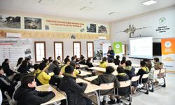 Yeşilyurt'ta öğrencilere depreme karşı hayat kurtaran eğitim