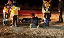 Yolun karşısına geçerken otomobilin çarptığı yaşlı adam hayatını kaybetti