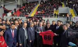 Yozgat Şehir Stadyumu, Bakan Osman Aşkın Bak'ın katılımıyla açıldı