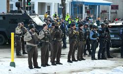 ABD Göçmenlik ve Gümrük Muhafaza Dairesi ajanları bir kadını vurarak öldürdü