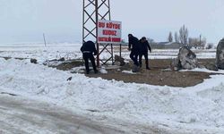 Adilcevaz'da kuduz alarmı: Bir köy karantinaya alındı