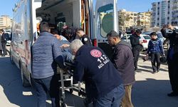 Adliye önünde boşanma kavgası: 2 yaralı