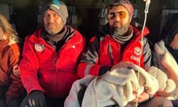 Bahçesaray'da iki hasta helikopterle Van'a sevk edildi