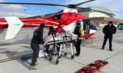 Bahçesaray'da kazada yaralanan çocuk helikopterle Van'a nakledildi