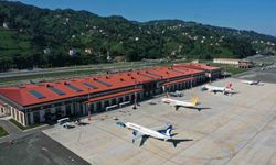 Bakan Uraloğlu: '12 aylık dönemde üst geçişler ile birlikte toplam 2 milyon 507 bin 399 uçak trafiğine ulaştık'