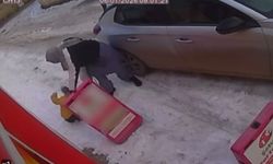 Buzlu yol vatandaşlara zor anlar yaşattı