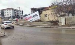 Çankaya Mahallesi'nde fırtına maddi hasara yol açtık