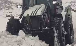 Çermikte kardan dolayı kapanan mahalle yolları ulaşıma açıldı