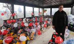 Depremzede öksüz ve yetim çocukların yüzü hediyelerle güldü