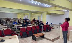 Edremit MYO öğrencilerine hijyen eğitimi verildi