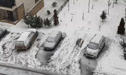 Elazığ'da kar yağışı aralıklarla sürüyor