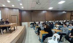 Emet AİHL'de 'Kariyer Söyleşisi' düzenlendi