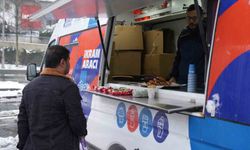 Esenler'de karla mücadeleye sıcak destek