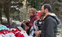 Ferdi Tayfur vefatının 1. yıl dönümünde mezarı başında anıldı