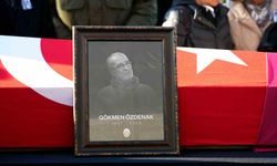 Gökmen Özdenak için stadyumda tören düzenlendi