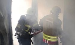 Hatay'da alevlere teslim olan konteyner kullanılamaz hale geldi