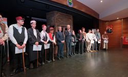 İnegöl'de genç meddahlar sahne aldı