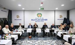 İş insanlarıyla bir araya gelen Başkan Er: 'Malatya'nın geleceğini inşa ediyoruz'