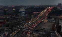 İstanbul'da yüzde 90'a varan trafik havadan görüntülendi