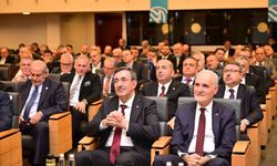 İTO Başkanı Avdagiç, iş dünyasının beklentilerini Cumhurbaşkanı Yardımcısı Yılmaz'a aktardı