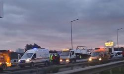 İzmir'de zincirleme trafik kazası: 7 yaralı