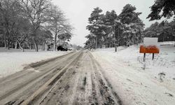 Kazdağları'nda kar yağışı etkili oluyor