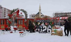 Kırşehir'de yeni yılın ilk günü meydan soğuk havaya teslim oldu