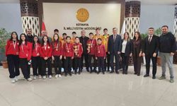 Kros müsabakalarında derece elde eden öğrencileri kabul etti