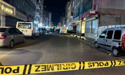 Küçükçekmece'de sokak ortasında silahlı saldırı: 2 ölü, 1 yaralı