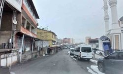 Kulp'ta yüksek kesimler beyaza büründü