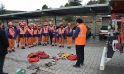 Kütahya'da arama kurtarma gönüllülerine orman yangınlarına müdahale eğitimi