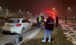 Polise çarpıp kaçtıktan sonra olay yerinde yakalanan şahıs tutuklandı