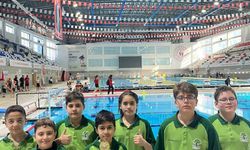 Şehitkamil'in genç sporcularından çifte şampiyonluk gururu