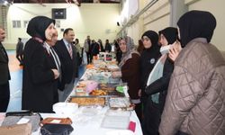 Tercan'da Gazze'ye destek için hayır çarşısı düzenlendi