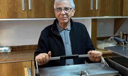 Tostçu Mehmet, Mansur Yavaş'a benzerliği ile dikkat çekiyor