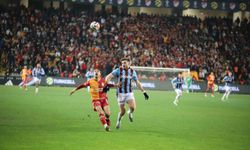 Turkcell Süper Kupa: Galatasaray: 2 - Trabzonspor: 0 (İlk yarı)