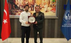 Türkiye'nin teknoloji vizyonu İGÜ'de buluştu