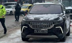 Tuzluca Belediye Başkanı'nın ABD plakalı aracı Iğdır'da tartışmaya neden oldu