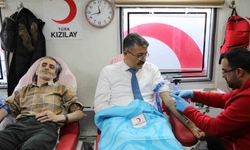 Vali Çelik, kan verdi ve kan bağışı için çağrı yaptı
