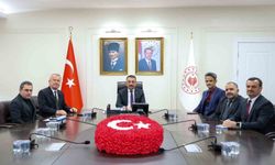 Vali Hacıbektaşoğlu Çaycuma heyetini kabul etti