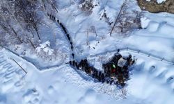 Van'da çığ felaketinde hayatını kaybeden kadın son yolculuğuna uğurlandı