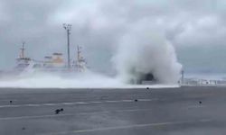 Yalova'daki fırtınadan çarpıcı görüntüler