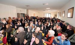 Yılmaz Karşıyaka'da kadınlarla buluştu